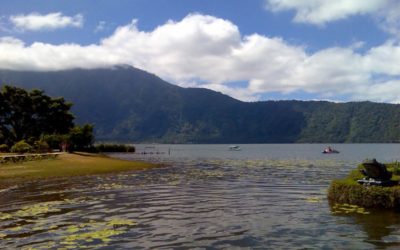 Beratan Lake: An Exotic Lake with Religious Feel